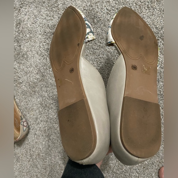 Accepting offers- 2 pairs of flats- Crown Vintage and CL by Laundry - Picture 11 of 14